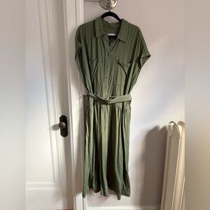 Universal Thread Sage Green Maxi Dress